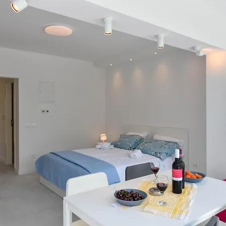 Lazaneo Seafront Apartments, Hvar Apartment *