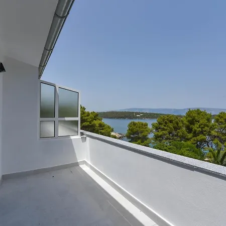 Lazaneo Seafront Apartments, Hvar 아파트 젤사