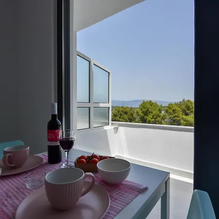 Lazaneo Seafront Apartments, Hvar 아파트 젤사
