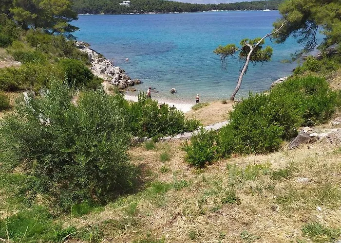 Lazaneo Seafront Apartments, Hvar *